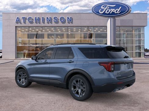 Used 2026 Ford Explorer Active w/ Active Comfort Package AWD/4WD image 4