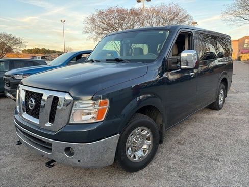 Used 2019 Nissan NV 3500 SL image 10