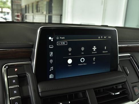 Used 2024 Chevrolet Suburban High Country image 28