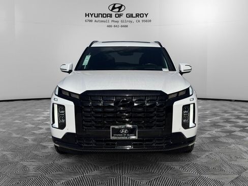 Used 2024 Hyundai Palisade Calligraphy image 2