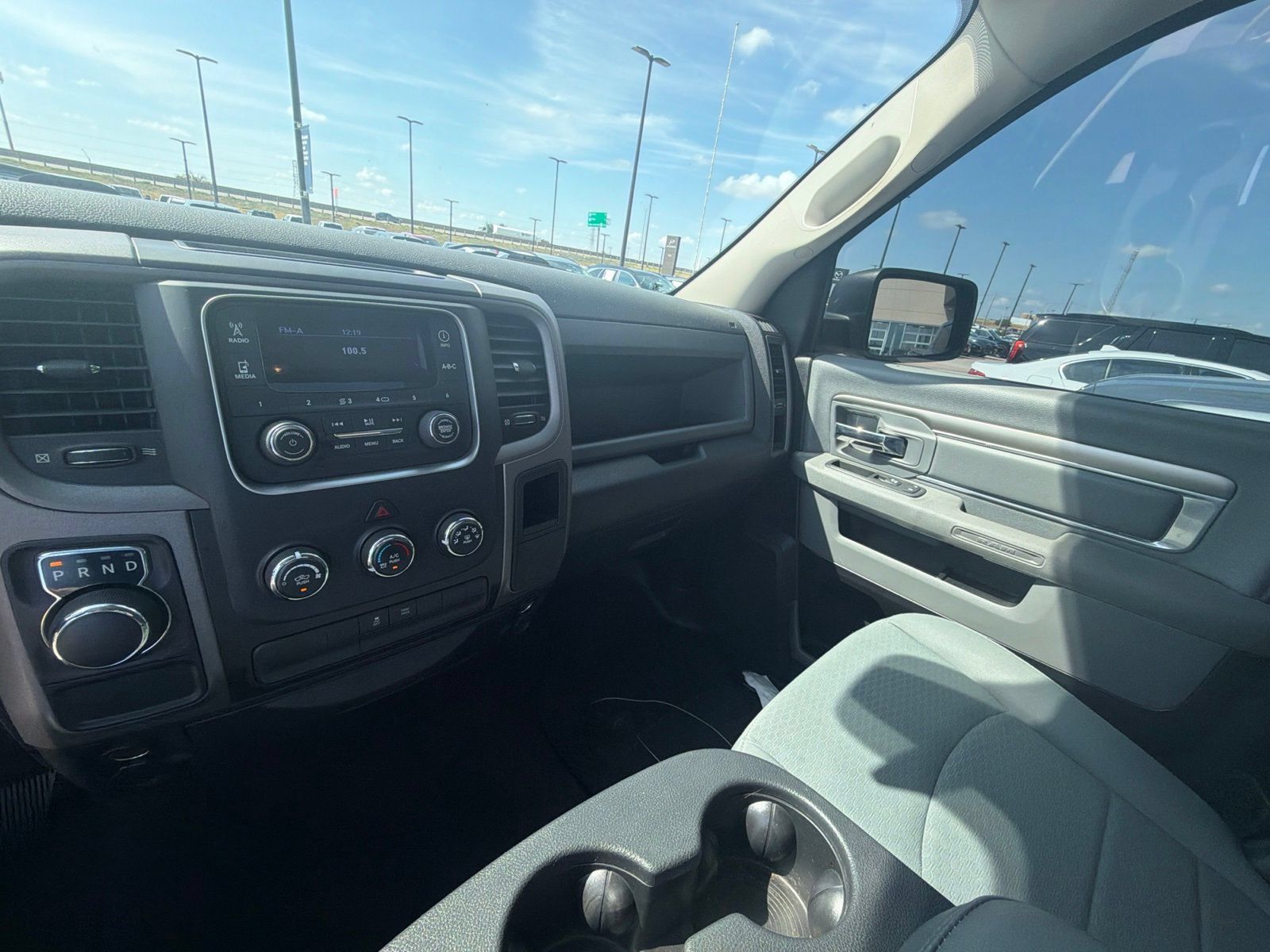 Used 2014 RAM 1500 Express RWD image 14