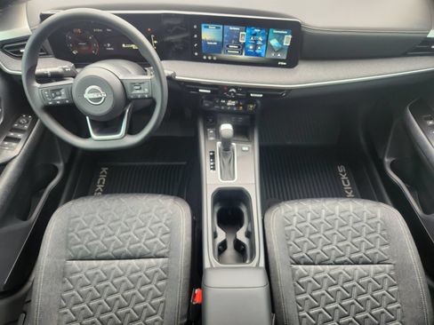 New 2026 Nissan Kicks SV w/ Charging Package FWD image 23
