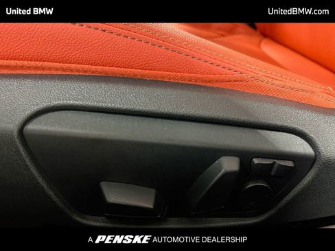 Used 2024 BMW Z4 M40i w/ Premium Package image 12