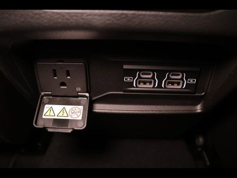 New 2025 Jeep Grand Cherokee Laredo X w/ Luxury Tech Group I image 15