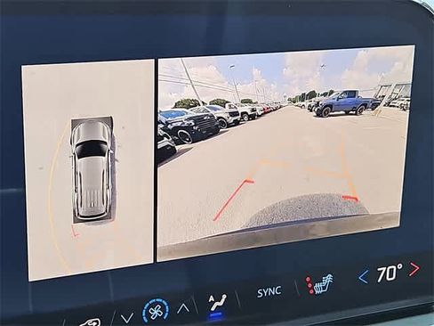 New 2026 Chevrolet Traverse LT w/ Driver Confidence Package image 17