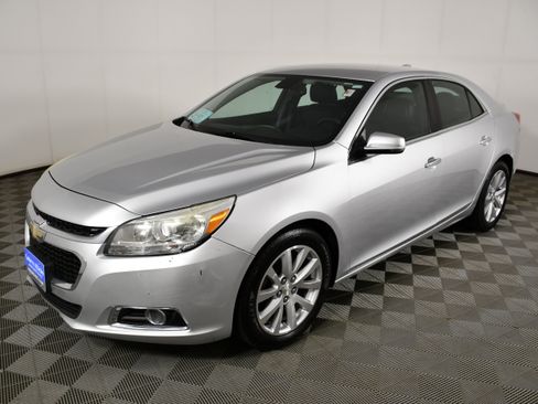 Used 2016 Chevrolet Malibu LTZ FWD image 10