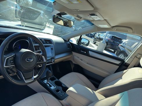 Used 2019 Subaru Outback 2.5i Premium image 25