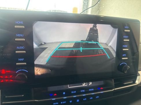 Certified 2023 Toyota Sienna LE FWD image 31