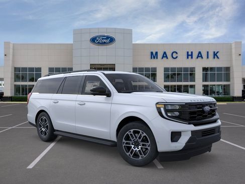New 2026 Ford Expedition Max Active RWD image 7