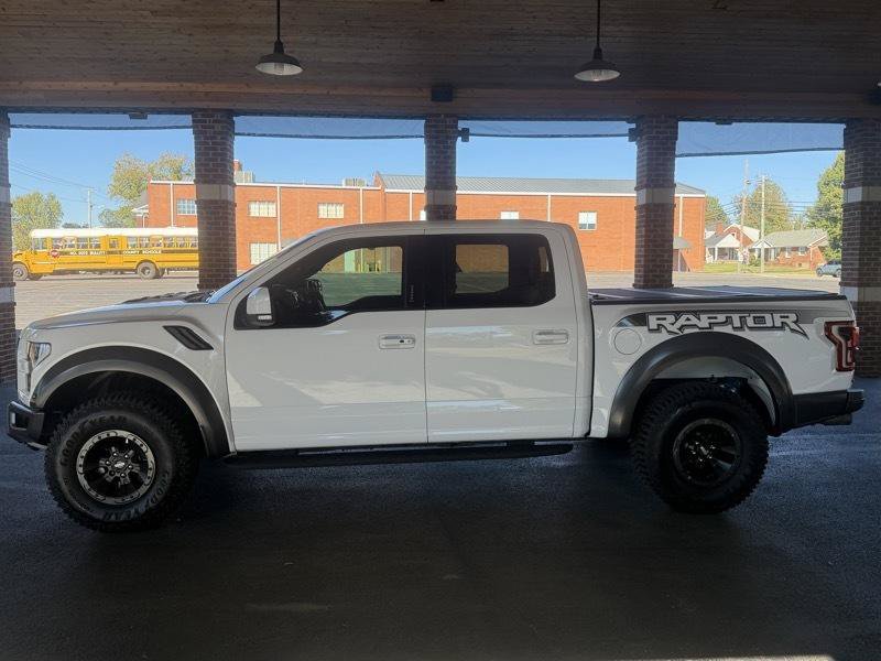 Used 2018 Ford F150 Raptor w/ Equipment Group 802A Luxury AWD/4WD image 2