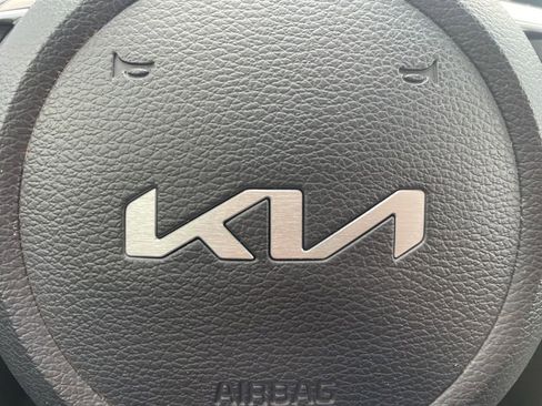 Used 2023 Kia Forte GT-Line w/ GT-Line Technology Package image 41