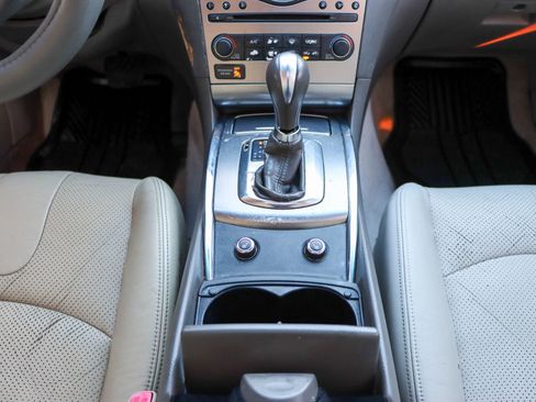 Used 2011 INFINITI G37 Journey w/ Premium Pkg image 26