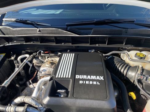 Used 2023 GMC Sierra 1500 Elevation image 13