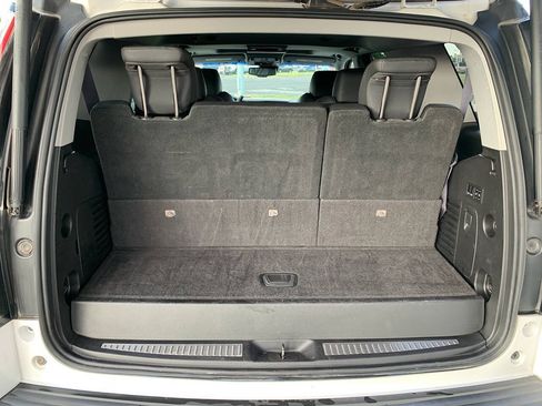 Used 2016 Cadillac Escalade Premium AWD/4WD image 9