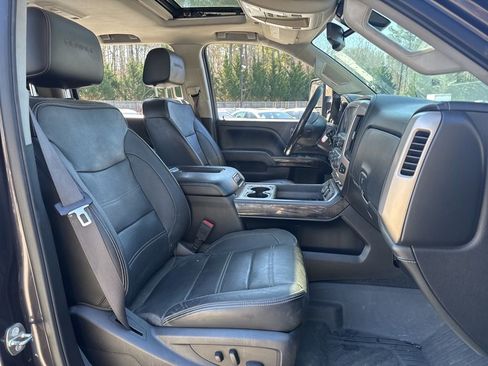 Used 2016 GMC Sierra 2500 Denali w/ Duramax Plus Package image 9
