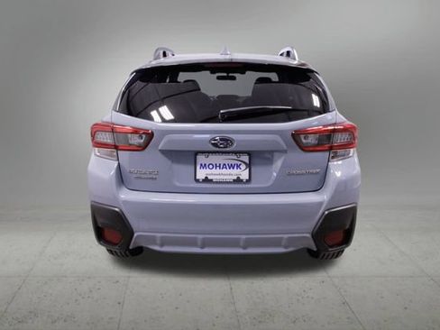 Used 2023 Subaru Crosstrek 2.0i Premium image 4
