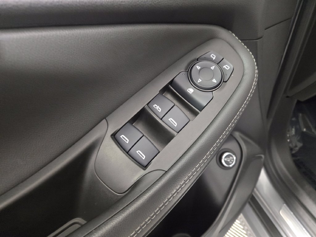 Certified 2023 Buick Encore GX Select w/ Sport Touring Package AWD/4WD image 18