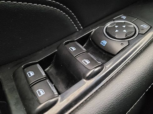 Used 2017 Ford Edge Titanium image 27