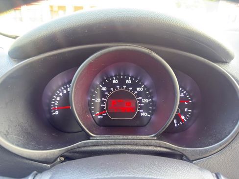 Used 2016 Kia Soul image 14