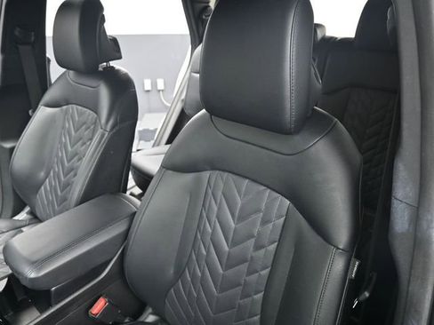 Used 2023 Kia Sportage X-Line image 12