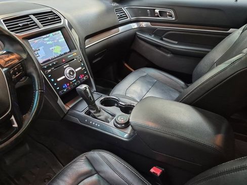 Used 2016 Ford Explorer Limited w/ Equipment Group 301A AWD/4WD image 26