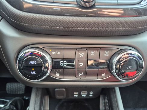 Used 2022 Chevrolet TrailBlazer LT w/ Convenience Package image 17