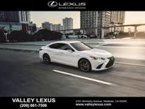 Used 2025 Lexus ES 300h w/ Premium Package FWD image 10
