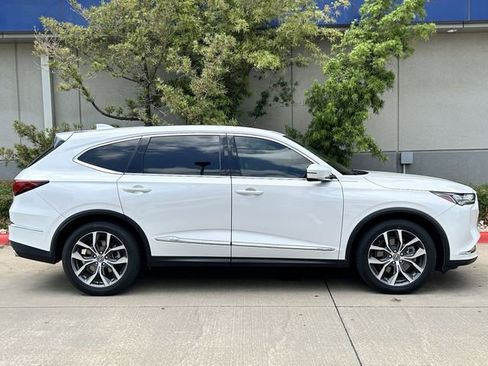 Used 2024 Acura MDX FWD w/ Technology Package image 3