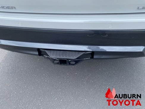 New 2026 Toyota Highlander Limited AWD/4WD image 10