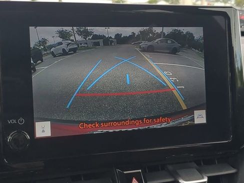 Used 2023 Toyota Corolla Cross XSE w/ Convenience Package image 21