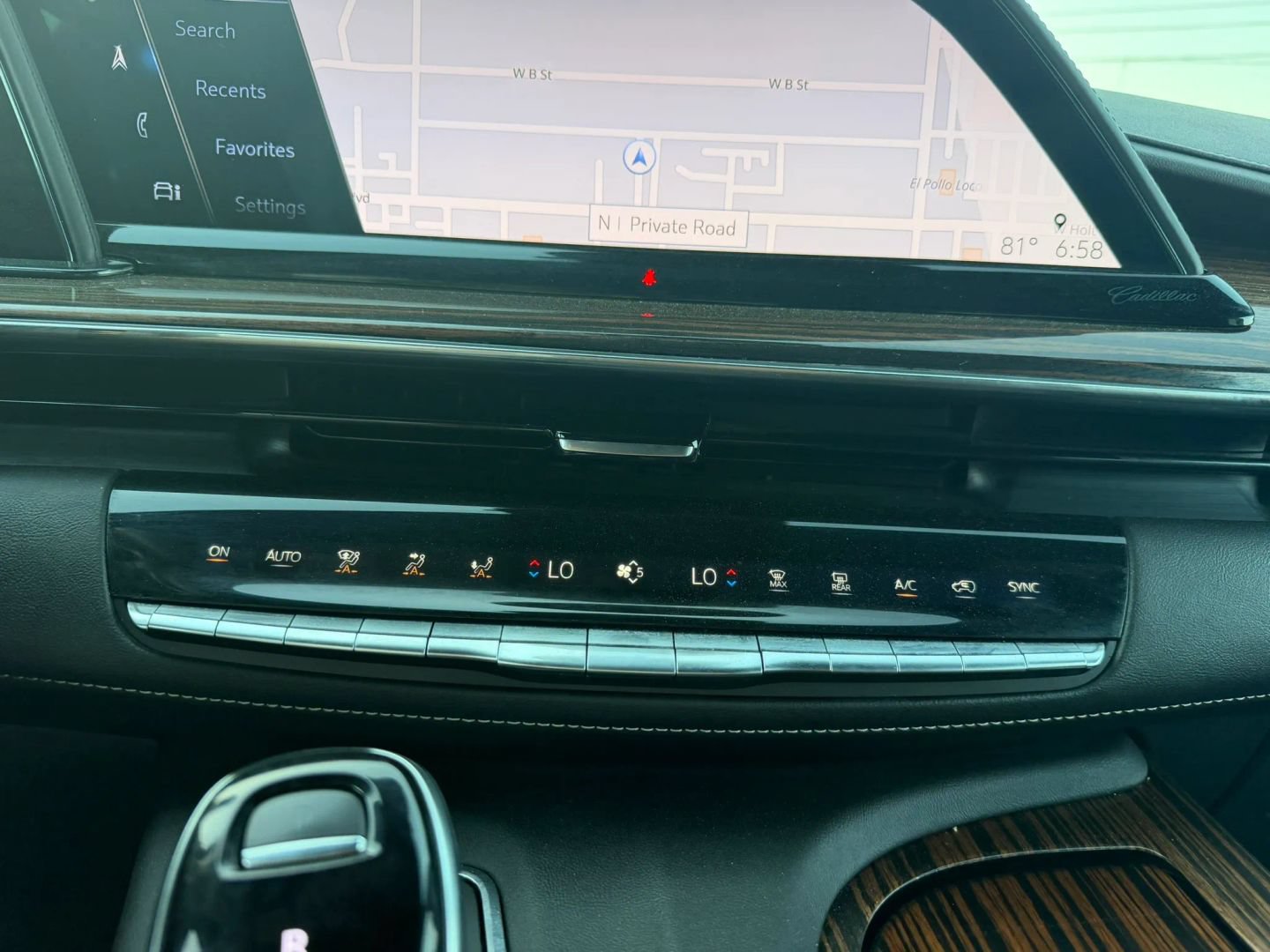 Used 2021 Cadillac Escalade Luxury RWD image 30