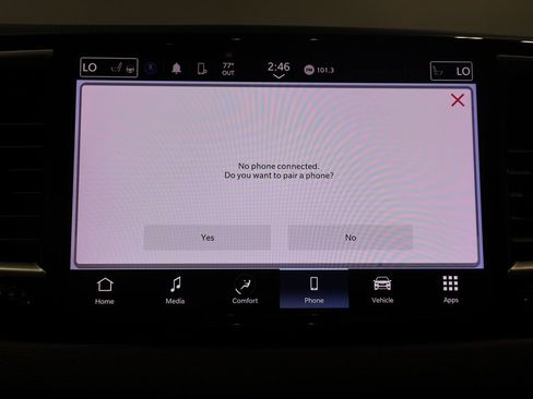 Used 2024 Chrysler Pacifica Touring-L FWD image 33