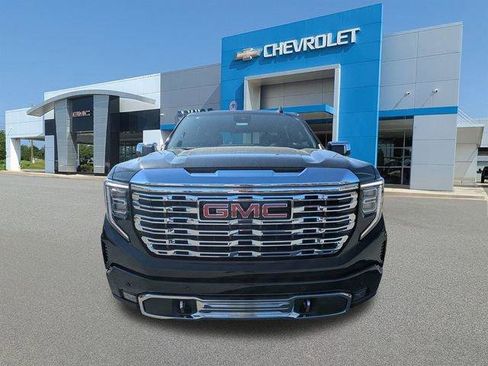 New 2026 GMC Sierra 1500 Denali w/ Denali Reserve Package AWD/4WD image 10
