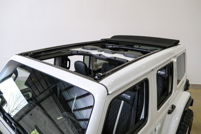 Used 2024 Jeep Wrangler Unlimited Rubicon 392 AWD/4WD image 2