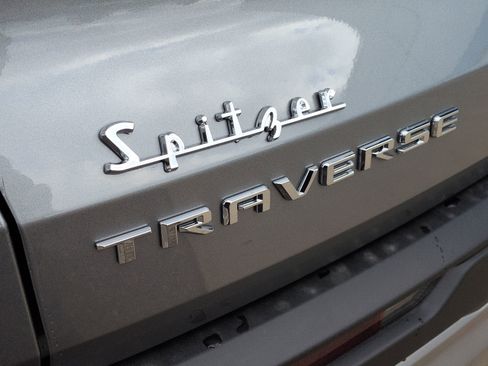 New 2026 Chevrolet Traverse LT w/ LPO, Floor Liner Package image 96