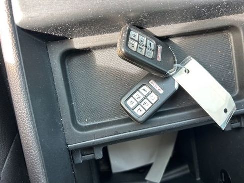 Used 2020 Honda Odyssey Touring image 28