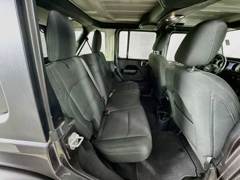 Used 2021 Jeep Wrangler Unlimited Sport AWD/4WD image 29