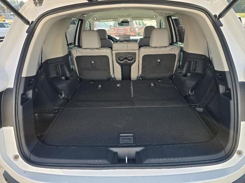 New 2025 Honda Pilot EX-L image 25