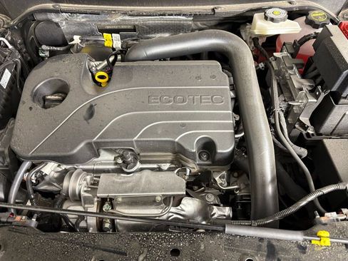 Used 2026 Chevrolet Equinox LT FWD image 45