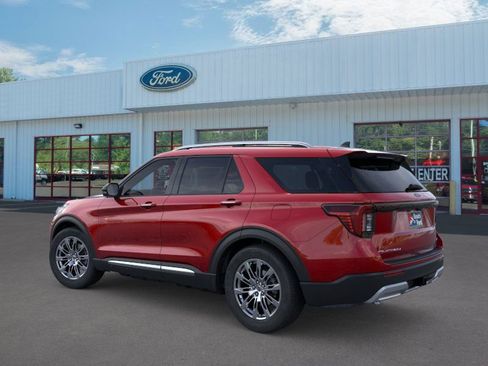 Used 2026 Ford Explorer Platinum image 4