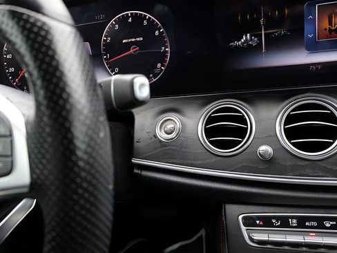 Used 2018 Mercedes-Benz E 43 AMG 4MATIC Sedan w/ Premium 2 Package image 30