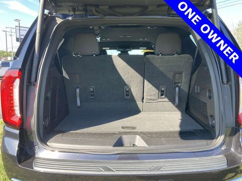Used 2023 GMC Yukon SLT image 11