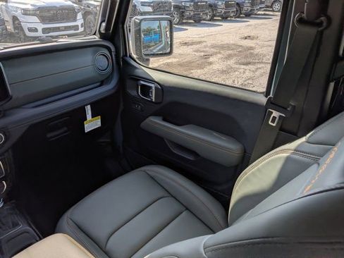 New 2026 Jeep Gladiator Mojave image 17