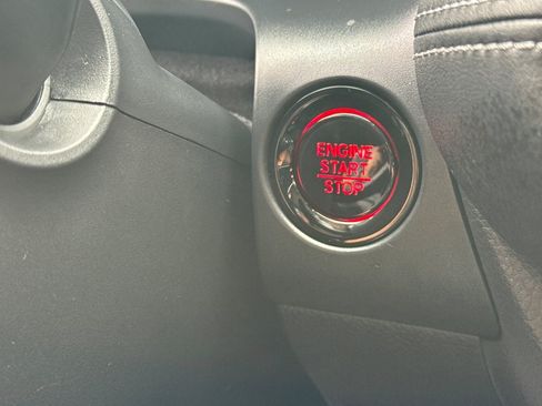 Used 2024 Honda HR-V EX-L image 16