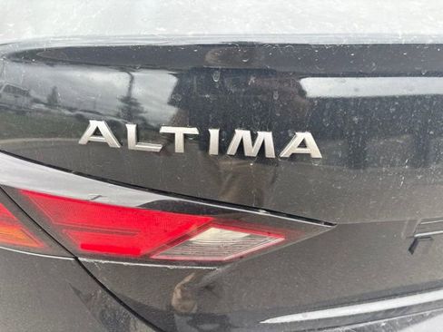 Used 2023 Nissan Altima 2.5 SV w/ SV Premium Package FWD image 21