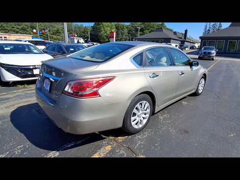 Used 2013 Nissan Altima 2.5 S FWD image 8