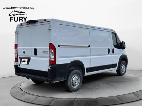 Used 2025 RAM ProMaster 2500 w/ Premium Convenience Group FWD image 3