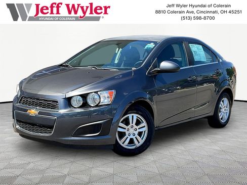 Used 2013 Chevrolet Sonic LT FWD image 1