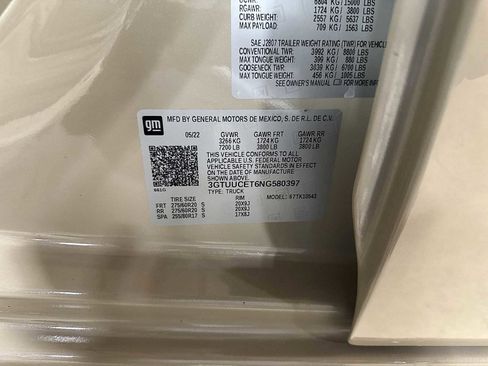 Used 2022 GMC Sierra 1500 Elevation w/ Preferred Package image 14