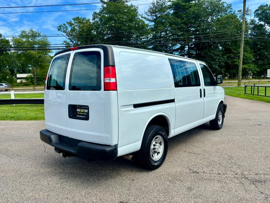 Used 2022 Chevrolet Express 2500 w/ Driver Convenience Package RWD image 11